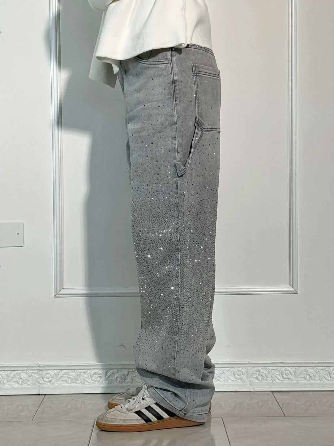 Vera | Skinnende denimjeans med løs pasform