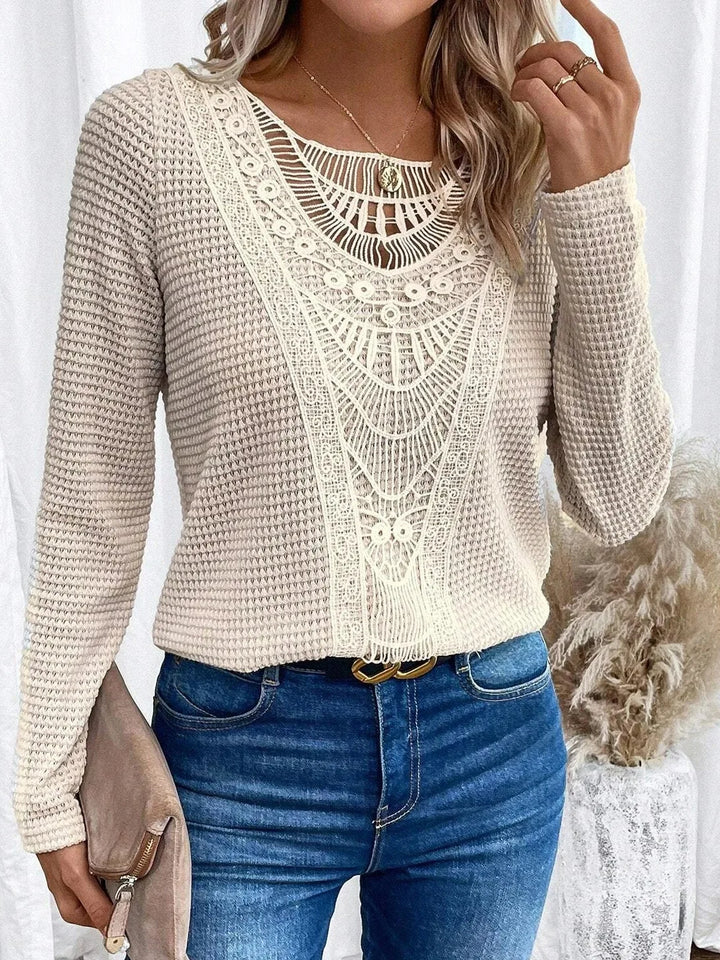 Shade™ | Elegant T-shirt med Rund Hals og Udsnittede Detaljer