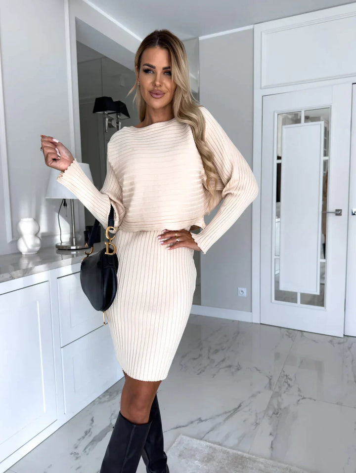 Lyla Ærmeløs kjole + Gratis sweater