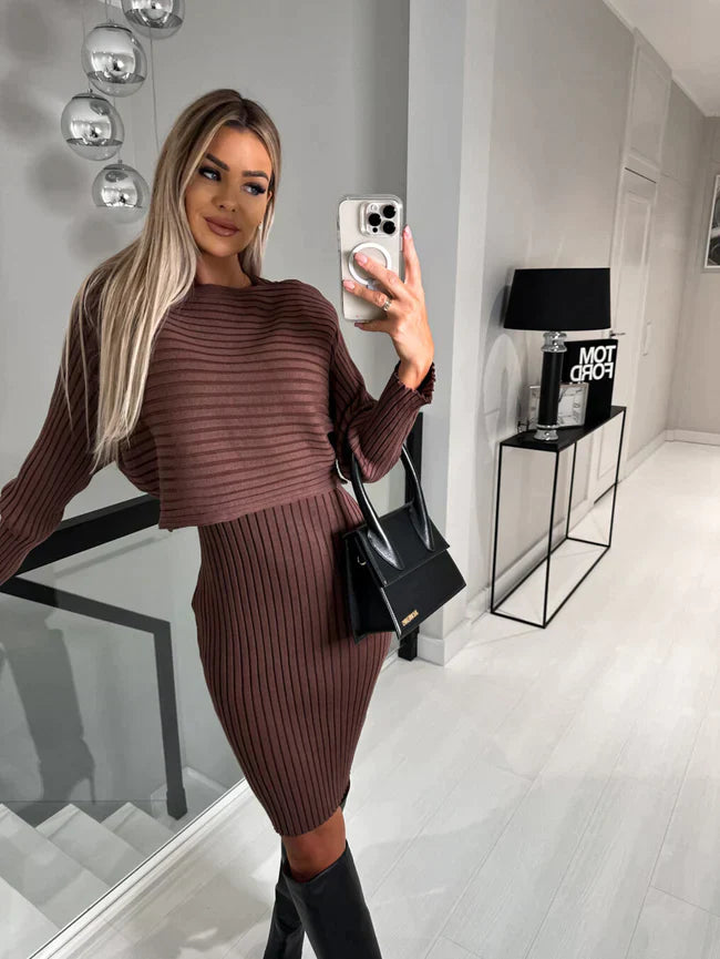 Lyla Ærmeløs kjole + Gratis sweater